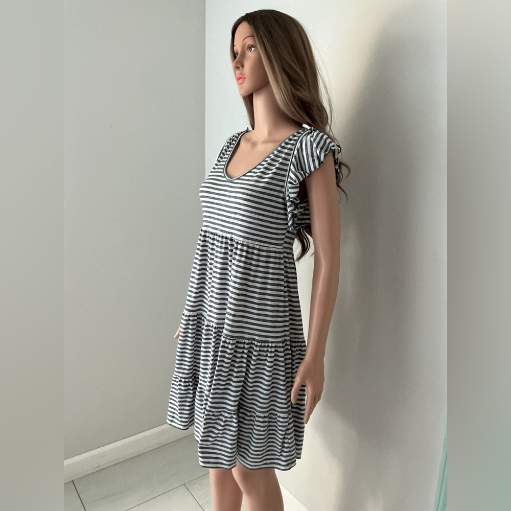 Max Studio Gray and White Striped Midi Dress Sz S